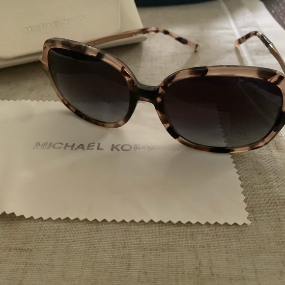 Michael Kors Sunglasses - Picture 4 of 5